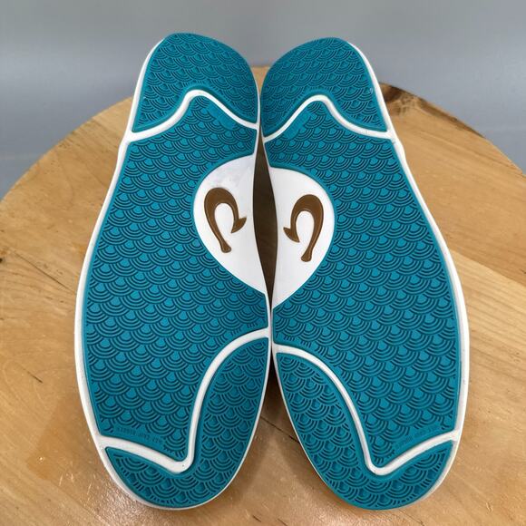 OluKai Lae\'Ahi Pa\'i Mens Size 10.5 Shoes Swell/Aloha Blue Floral Slip On Sneaker